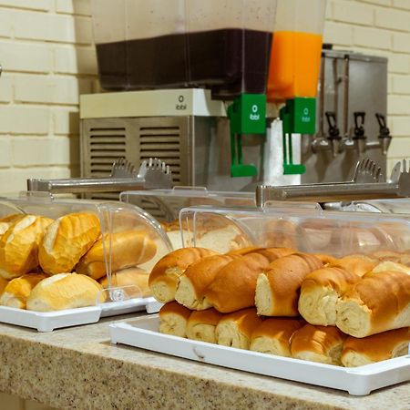 Rede Andrade Goiania Centro酒店 外观 照片